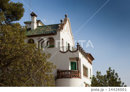 Low angle view of house, Barcelona, Catalonia, Spain Low angle view of house, Barcelona, Catalonia, Spain 14426001
