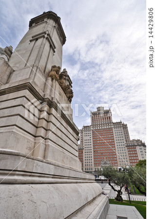 Cervantes monument, Plaza de Espana, Madrid, Spain 14429806