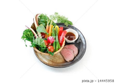 春野菜のサラダローストビーフ添え 14445958