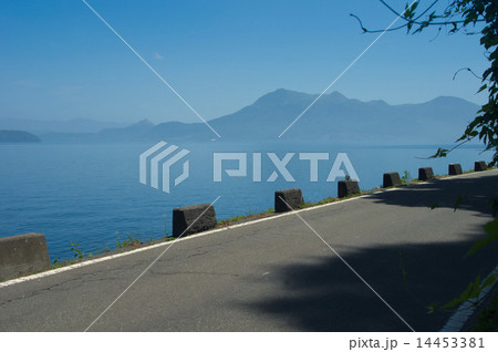 洞爺湖湖畔の道 14453381