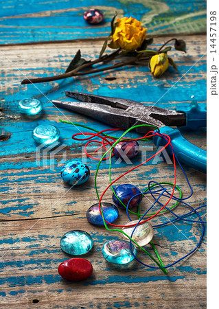 crafts with beads 14457198