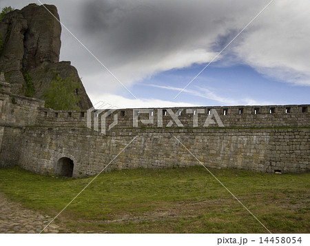 Bulgarian wonders – a beautiful view  14458054