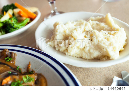 Mashed Potatoes 14460645