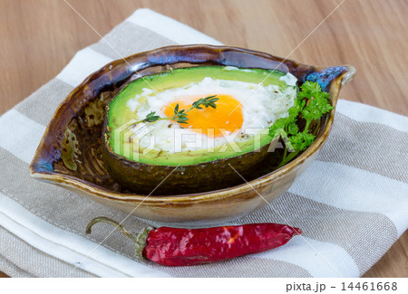 Egg backed in avocado 14461668