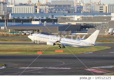 羽田空港を離陸したB737 14512125