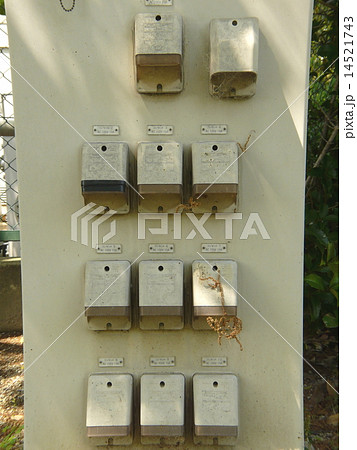 沢山のコンセント 14521743