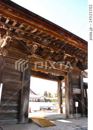 瑞龍寺の「総門」（富山県高岡市関本町） 14525702