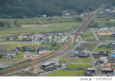 上郡付近を行く山陽本線115系 上郡付近を行く山陽本線115系 14530153