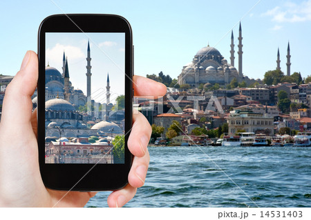 tourist taking photo of Istanbul skyline 14531403
