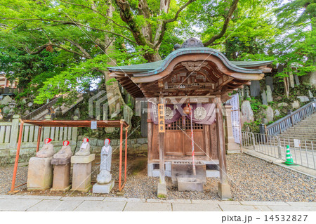 成田山新勝寺の境内に建つ開運地蔵尊 14532827