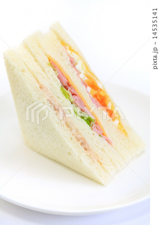 おいしいミックスサンドイッチ 14535141