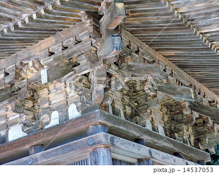 瑠璃光寺五重塔 瑠璃光寺五重塔 14537053