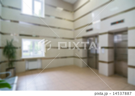 Common office building interior blur background 14537887