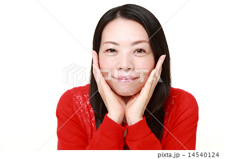 笑顔の女性 14540124