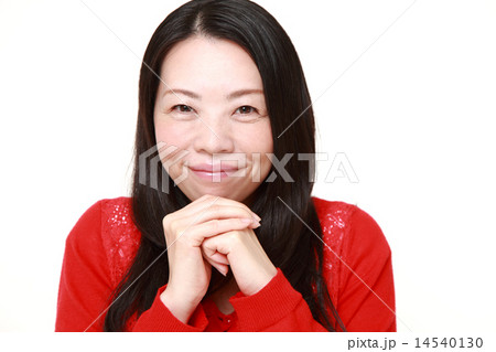喜ぶ女性 14540130