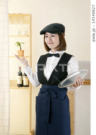 ハンチング帽の若い女性 ハンチング帽の若い女性 14540627