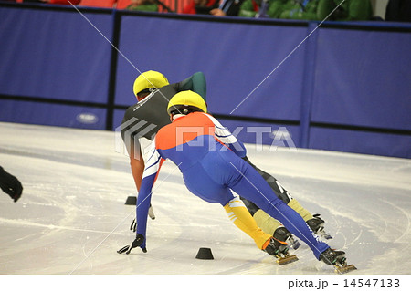 ショートトラックスピードスケートーShort track speed skating 14547133