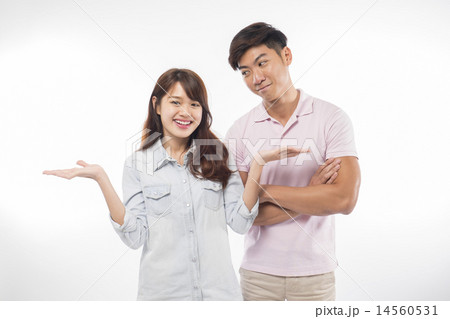 Couple/Relationship/ Young Adult Couple/Relationship/ Young Adult 14560531