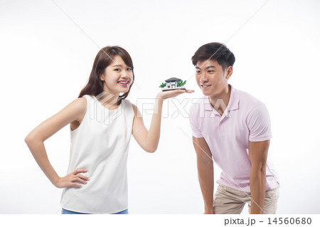 Couple/Relationship/Property 14560680