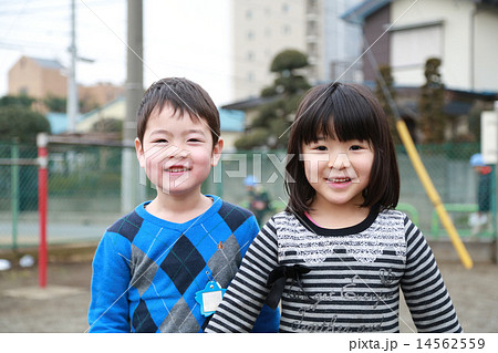 仲良し幼稚園生 仲良し幼稚園生 14562559