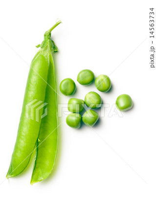 green peas and pod 14563734