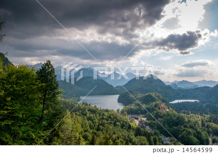 majestic mountain landscape 14564599