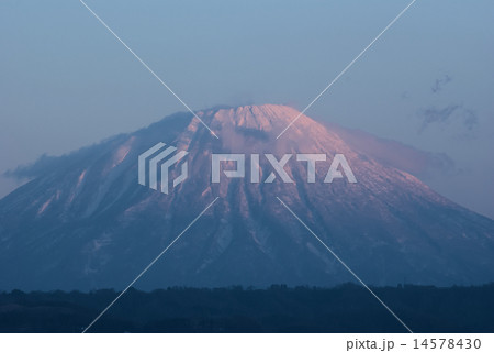 羊蹄山の朝焼け 羊蹄山の朝焼け 14578430