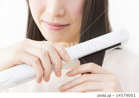 ヘアアレンジ　女性　ストレートアイロン 14579001
