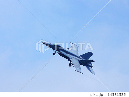 離陸するF18 離陸するF18 14581526