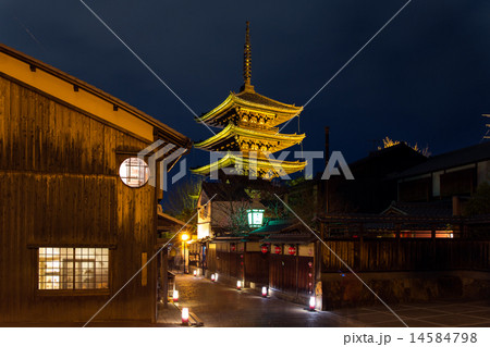 東山花灯路 - 八坂の塔 14584798