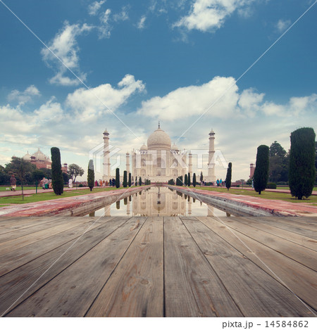 Taj Mahal India 14584862