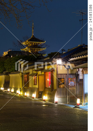 東山花灯路 - 八坂の塔 14585386