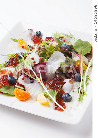 ヒラメのカルパッチョ 14585896