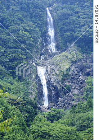 鼻白ノ滝 和歌山県 新宮市の写真素材