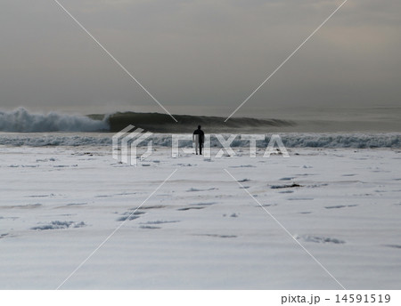 Snow covered Rockaway Beach Snow covered Rockaway Beach 14591519