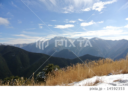 大峰観音峰より弥山 大峰観音峰より弥山 14592353