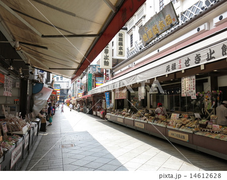 川崎大師仲見世通りの写真素材