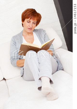 Adult woman reading book Adult woman reading book 14617153