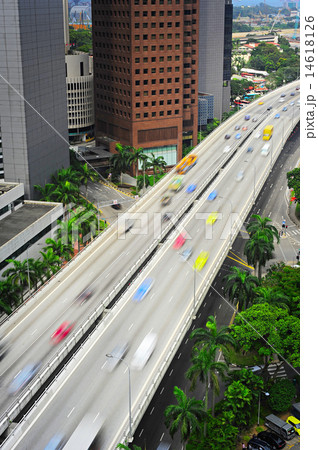 Busy highway, Singapore Busy highway, Singapore 14618126