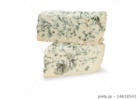 piece of blue cheese on white background 14618541