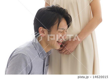 鼓動を聴くお父さん 14620015