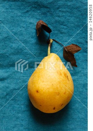 fresh pears fresh pears 14620958