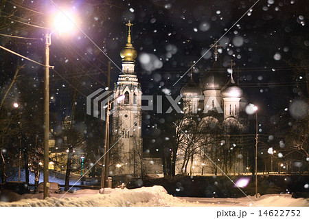 Old church in winter Old church in winter 14622752