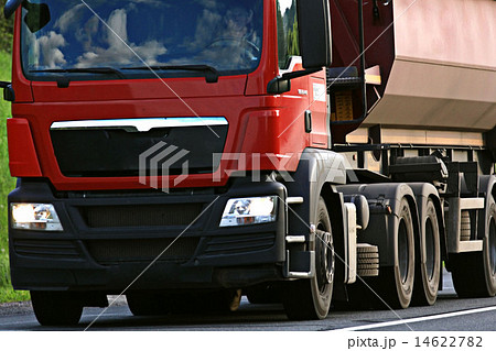 truck on the road 14622782