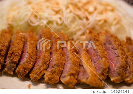 牛カツ定食 14624141