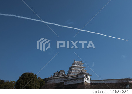 姫路城 修理完了式典 ブルーインパルス祝賀飛行 14625024