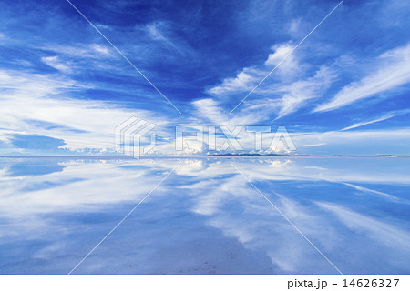 ミラーレイクのウユニ塩湖 ミラーレイクのウユニ塩湖 14626327