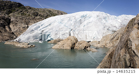 Svelgabreen glacier (Norway) Svelgabreen glacier (Norway) 14635215