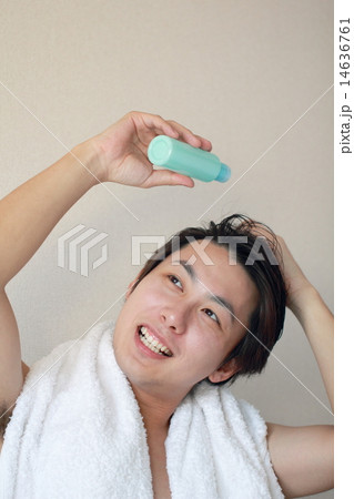 スカルプケア (男性 美容 ビューティー 裸 肌 ライフスタイル メンズビューティー) 14636761