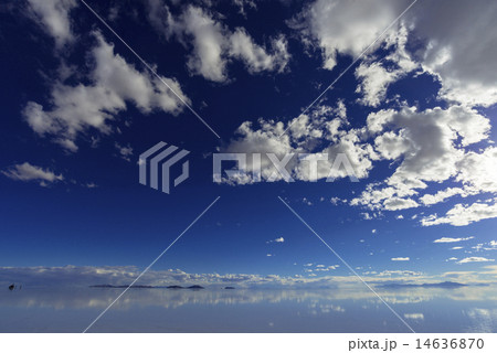 ミラーレイクのウユニ塩湖 ミラーレイクのウユニ塩湖 14636870